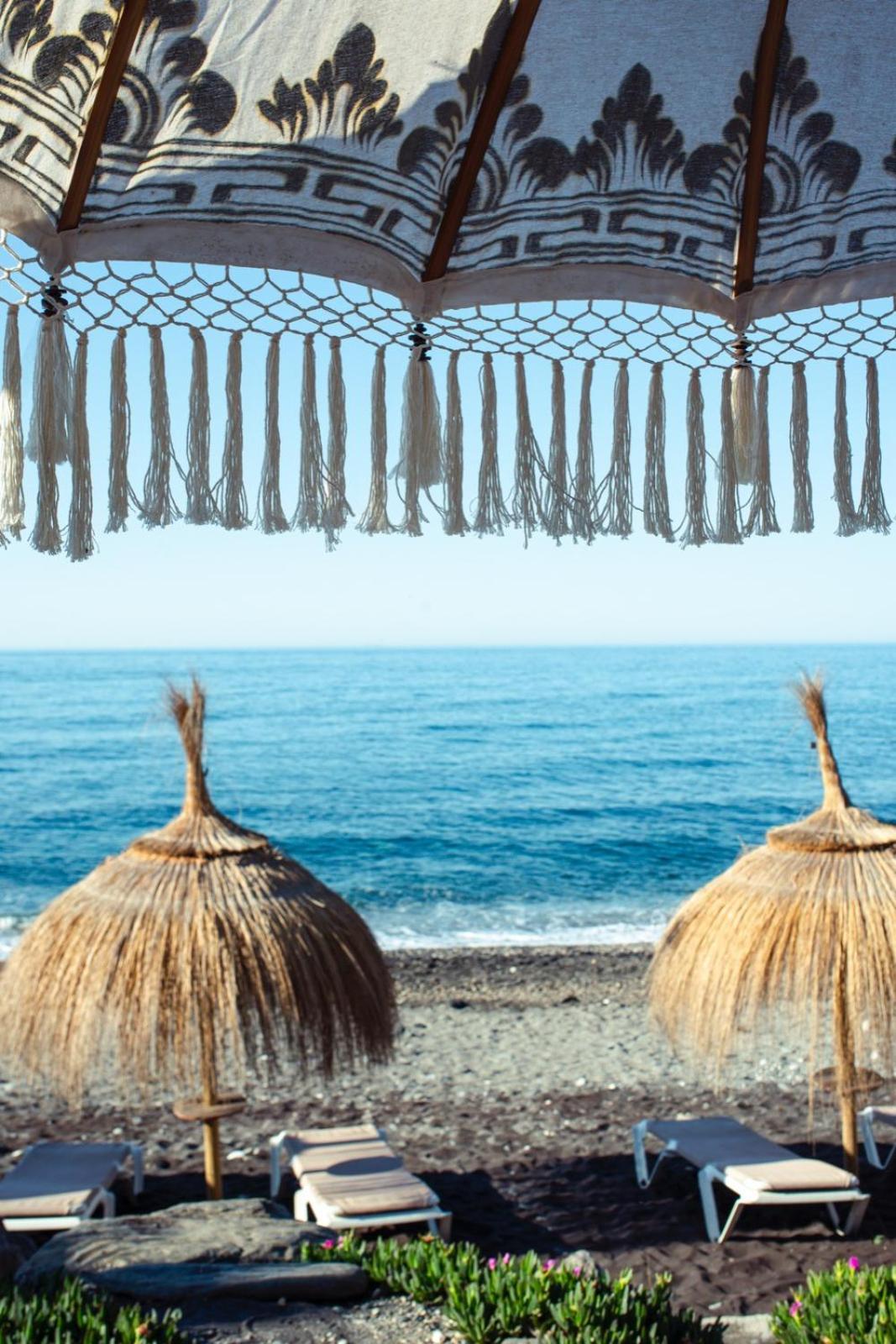 AlmuñécarCasa En La Playa De Cabriaアパートメント エクステリア 写真
